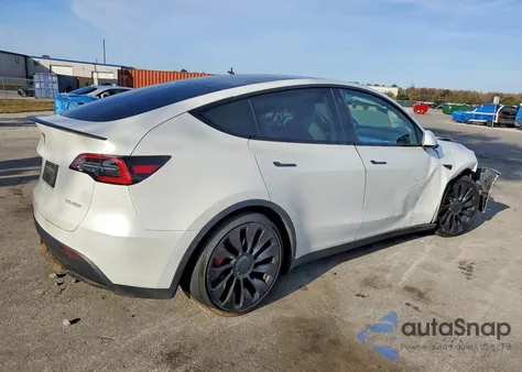 2022 Tesla Model Y from USA, damaged, VIN 7SAYGDEF8NF510420